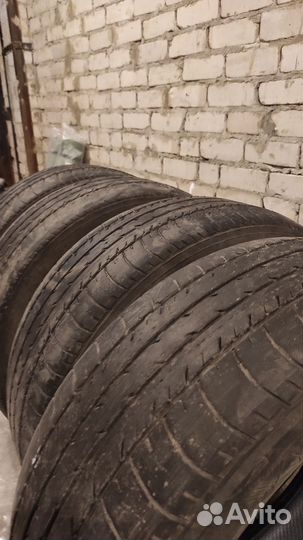 Yokohama BluEarth E70BZ 215/55 R17 94V