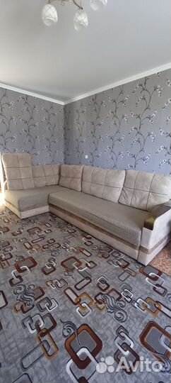 Продаётся б/у уголок. Размер 3.10 1.60