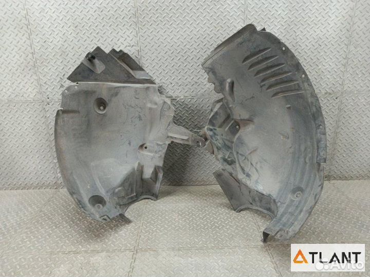 Подкрылок передний левый mercedes-benz C-class