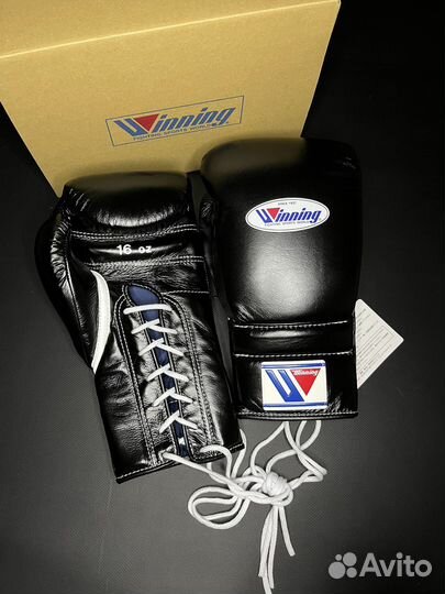 Боксерские перчатки Winning