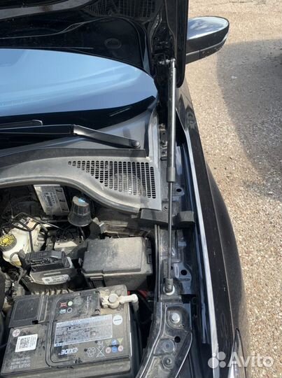 Упоры капота polo