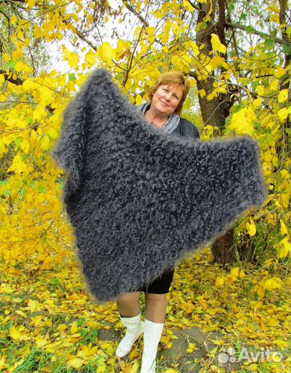 Пуховая косынка колечками)