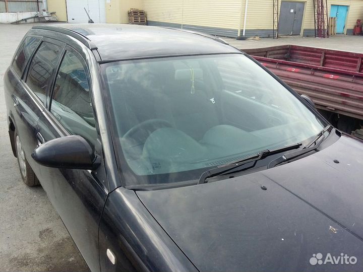 Лобовое стекло Ниссан Ад Вингроуд