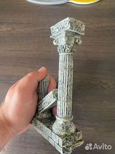 Колонна для аквариума