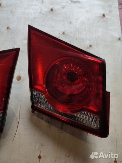 Фонарь в крышку багажника Chevrolet Cruze