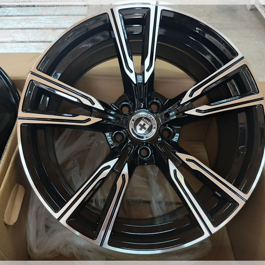 Литые диски Flow Form 8×R18 5×112