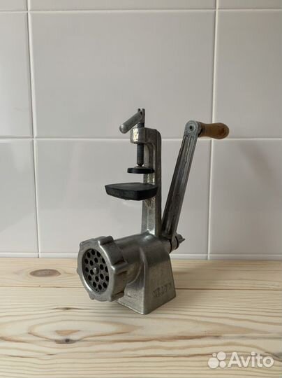 Мясорубка ручная СССР чугунная
