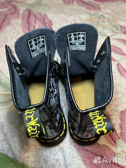 Dr Martens 1460 Scribble