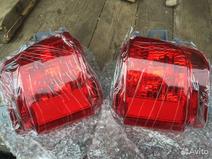 Противотуманные фонари Toyota Land Cruiser 200