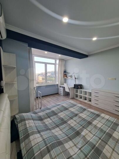 3-к. квартира, 80 м², 8/9 эт.