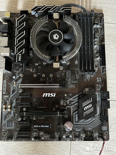 Материнская плата с процессором