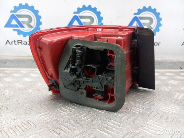 Фонарь задний правый Volkswagen Jetta 6 1.4 CAX