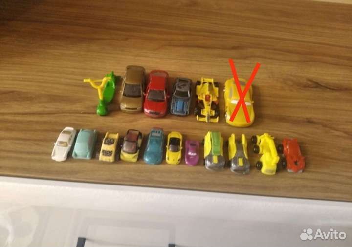 Машинки Киндер сюрпризы