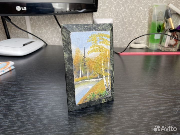 Картина декоративная из камня