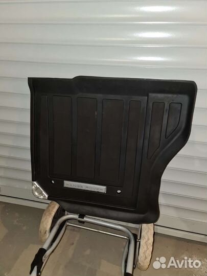 Автомобильные коврики резиновые