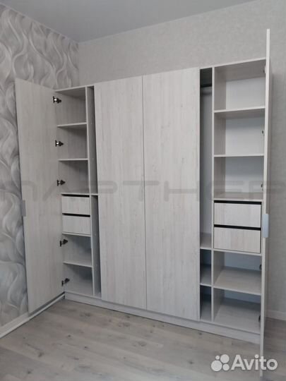 Шкаф распашной на заказ от производителя