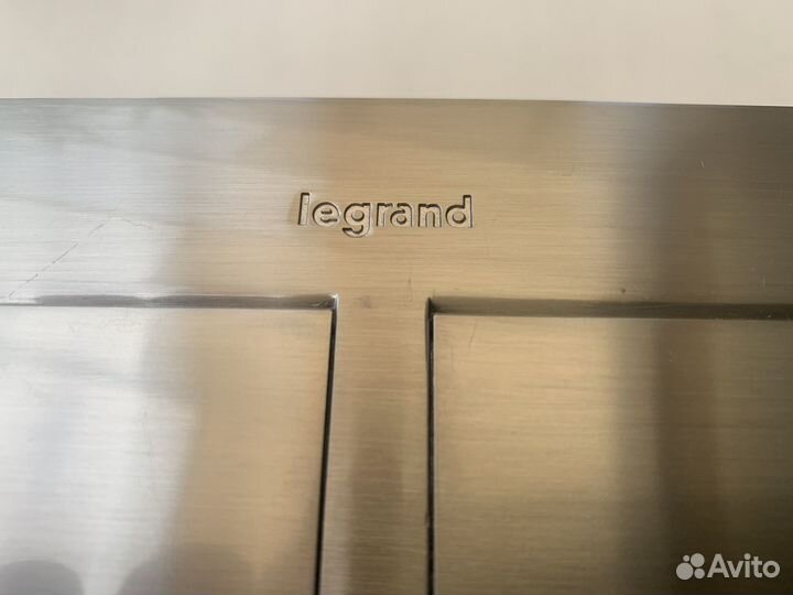 Розеточный блок выдвижной Legrand бу