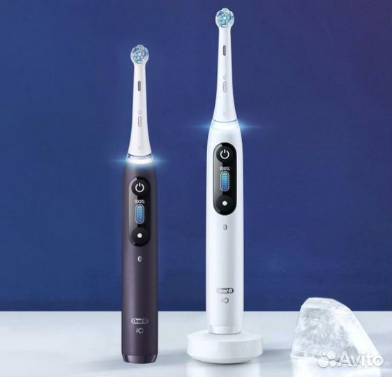 Пара электрических зубных щеток oral-B IO 8 и IO 9