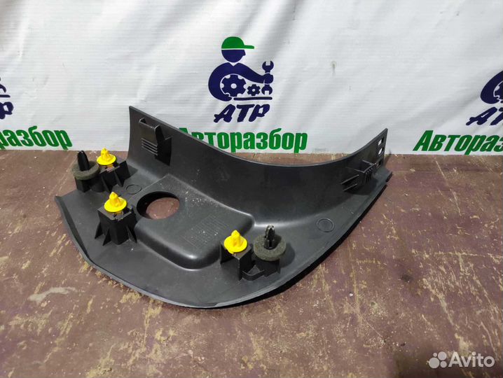 Накладка на порог передняя левая Ford Focus 3