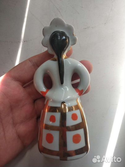 Статуэтка дулево женщина в кокошнике