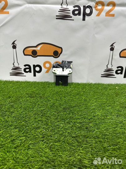 Замок багажника Volkswagen Passat B7 cdaa 2013