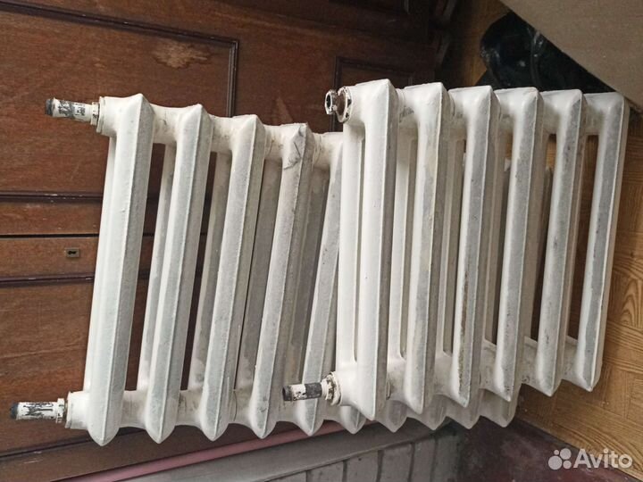 Продам чугунные батареи