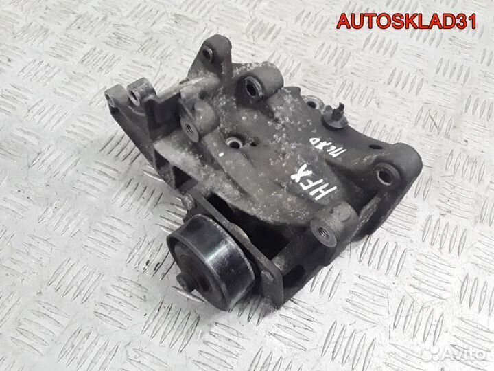 Кронштейн генератора Peugeot 206 1,1 HFX 5706J2