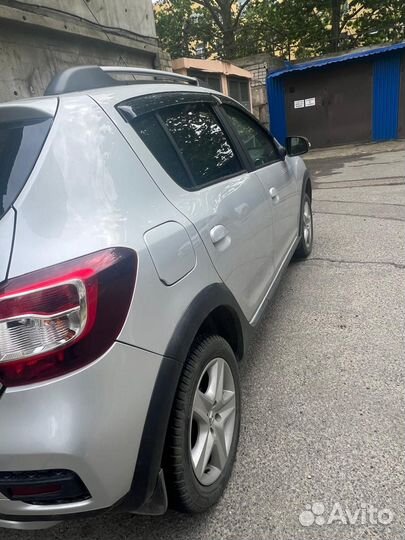 Renault Sandero Stepway 1.6 AMT, 2015, 69 000 км