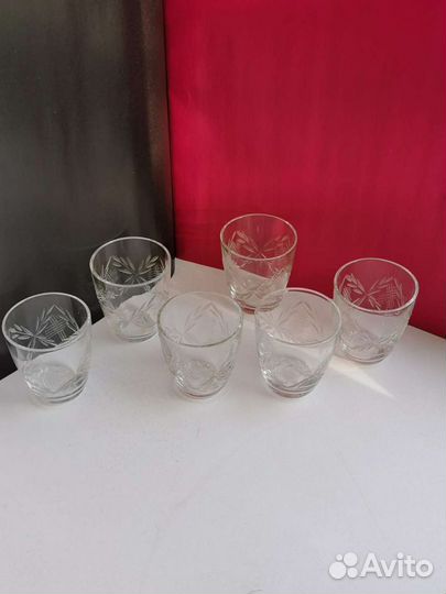 Хрустальные рюмки