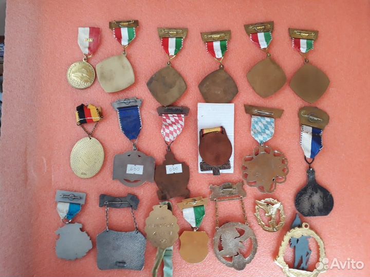 Значок на подвесе