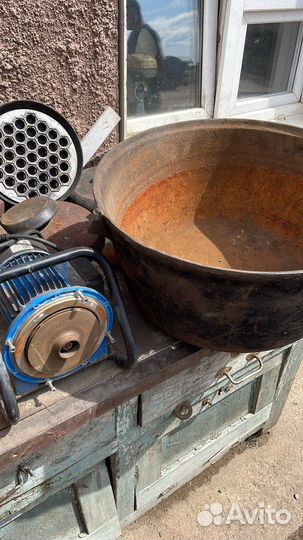 Казан чугунный