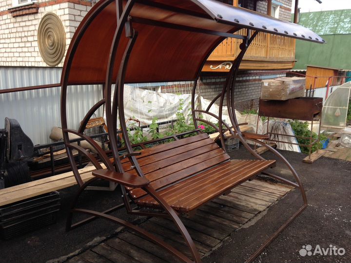 Садовые качели новые