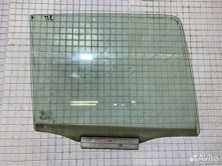 Стекло двери заднее правое Daewoo Nexia