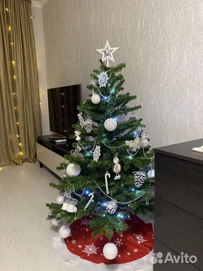 Елка искусственная