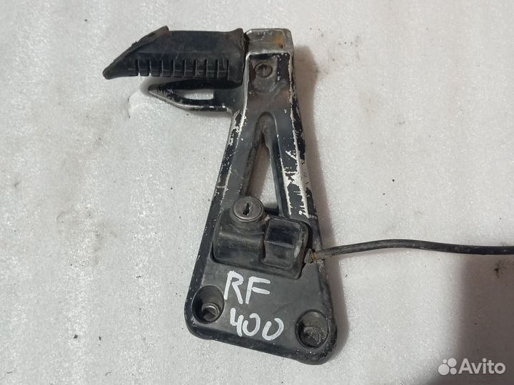 Кронштейн задний левый Suzuki RF 400