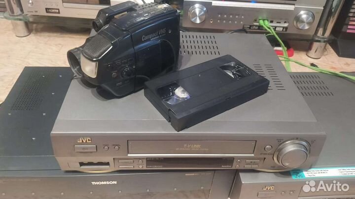 Оцифровка видеокассет.Ретушь фото,негативов,слайдо