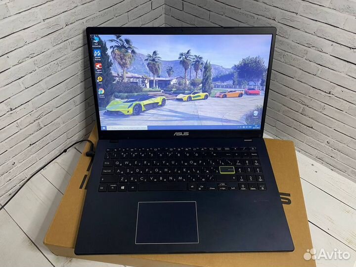 Производительный ультрабук Asus SSD / 4 ядра