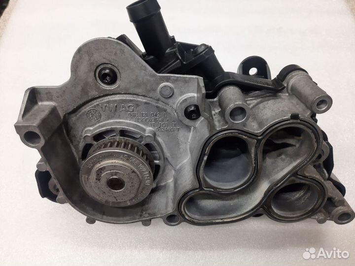 Помпа с термостатом Skoda/WV/Audi 04E 121 600 AG