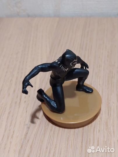 Фигурка чёрная пантера