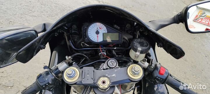 Suzuki gsx-r 750