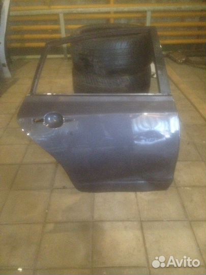 Задняя правая дверь для Nissan Teana J 32