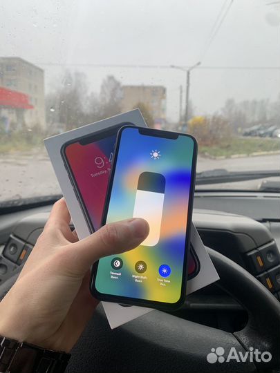 iPhone X, 64 ГБ