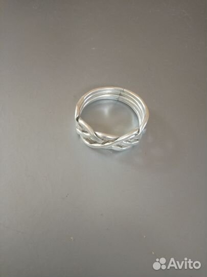 Серебряное кольцо