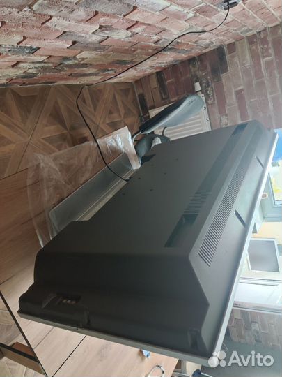Телевизор Philips бу 106 см