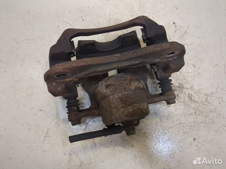 Суппорт Toyota Highlander 1, 2003