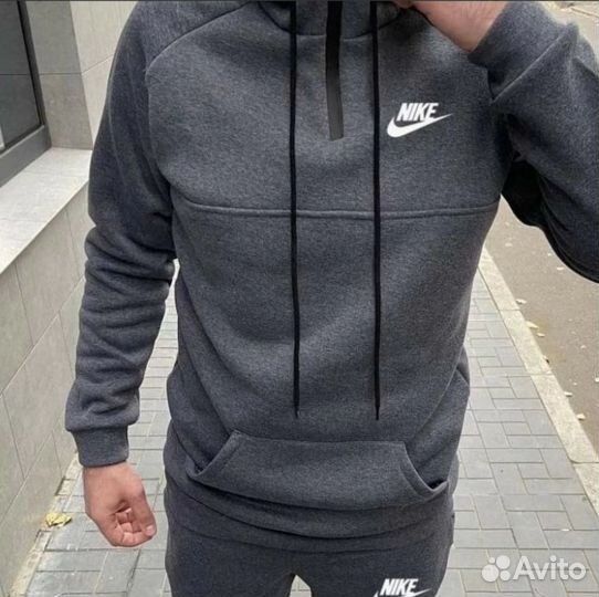 Мужской спортивный костюм nike