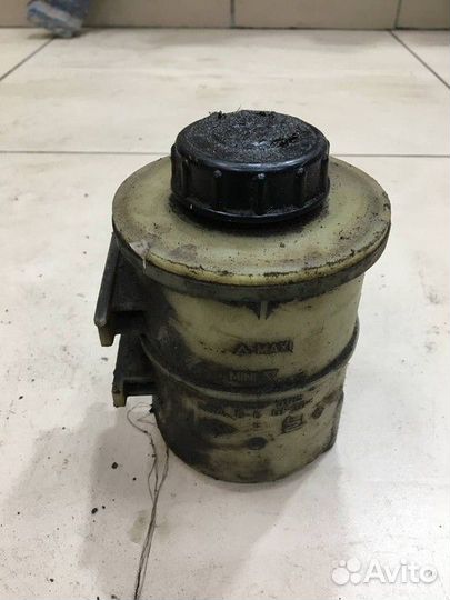 Бачок гидроусилителя Renault Logan