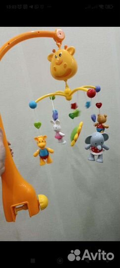 Музыкальный мобиль на кроватку