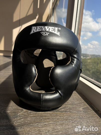 Боксерский шлем Reyvel