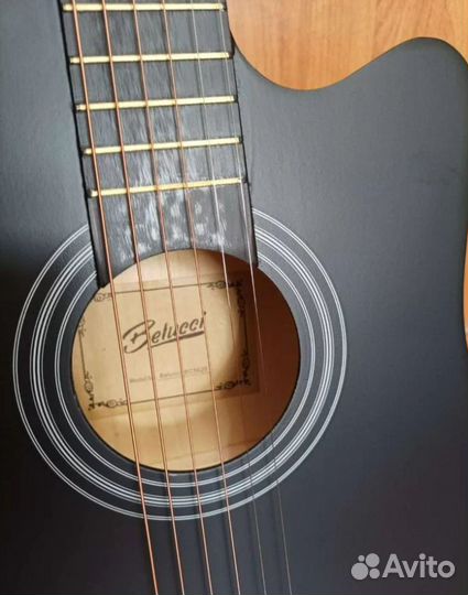 Гитара акустическая 6ти струнная